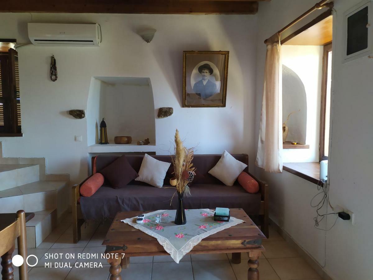 Villa Chrysodimi Chalki Town Bagian luar foto