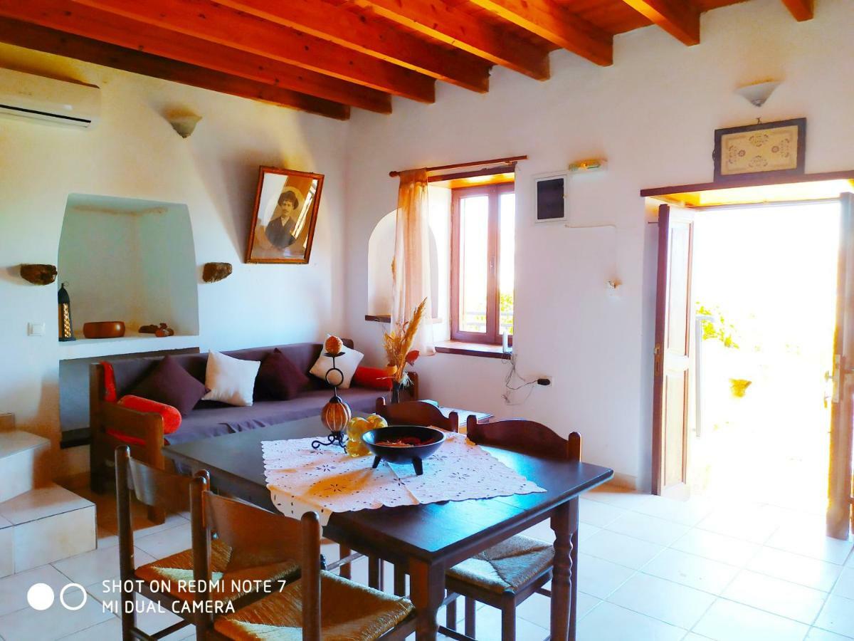 Villa Chrysodimi Chalki Town Bagian luar foto